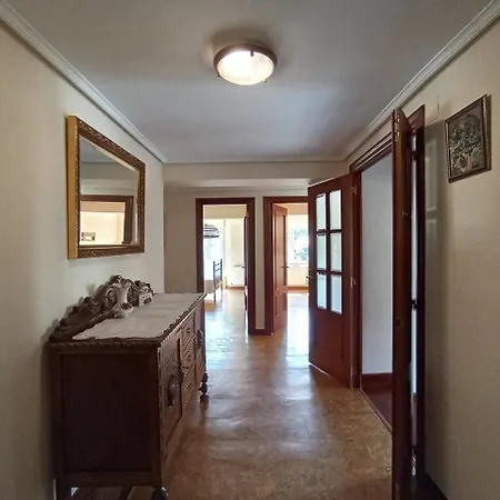 Chalet Con Jardin En Cantabria
