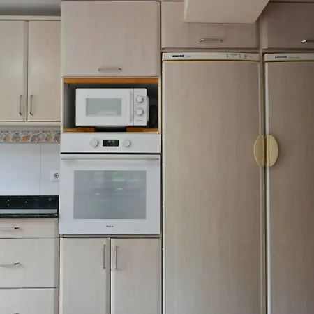 Chalet Con Jardin En Cantabria Solorzano
