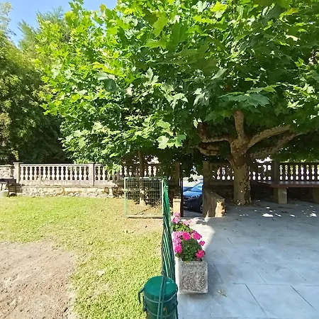 Chalet Con Jardin En Cantabria Solorzano