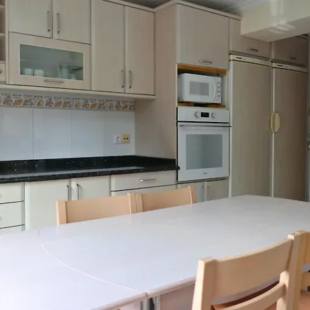 Chalet Con Jardin En Cantabria Solorzano